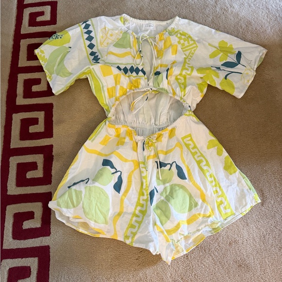 Tropical Print Two-Piece Set - Picture 3 of 8